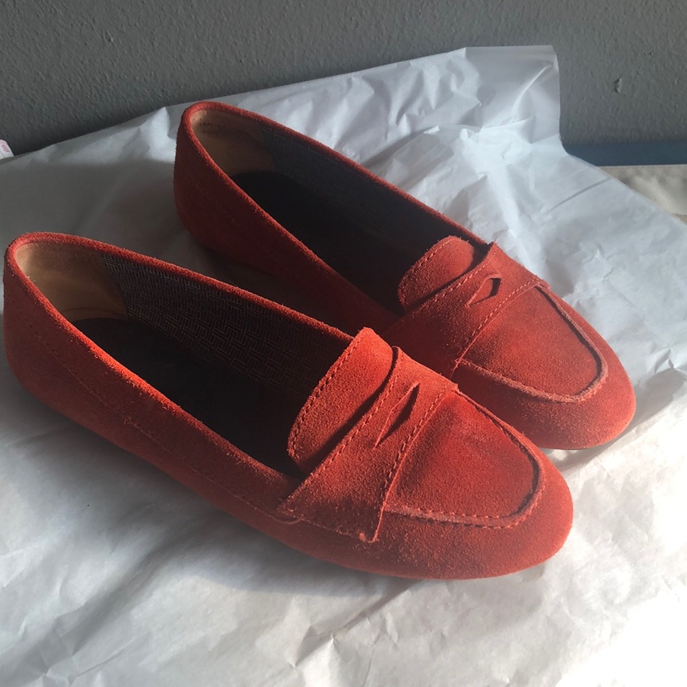 SOLD⭐️⭐️Tolbots coral suede penny loafers size 6 1/2